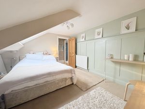 Photo 8- click for photo gallery